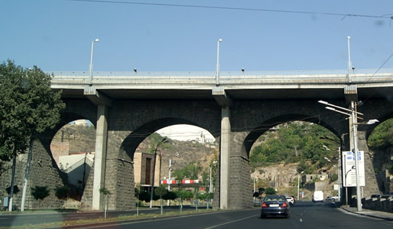 Փակվել է Մյասնիկյան պողոտան Սարալանջի պողոտային կապող ճանապարհահատվածից Ազատության պողոտա երկրորդ երթևեկելի գոտին