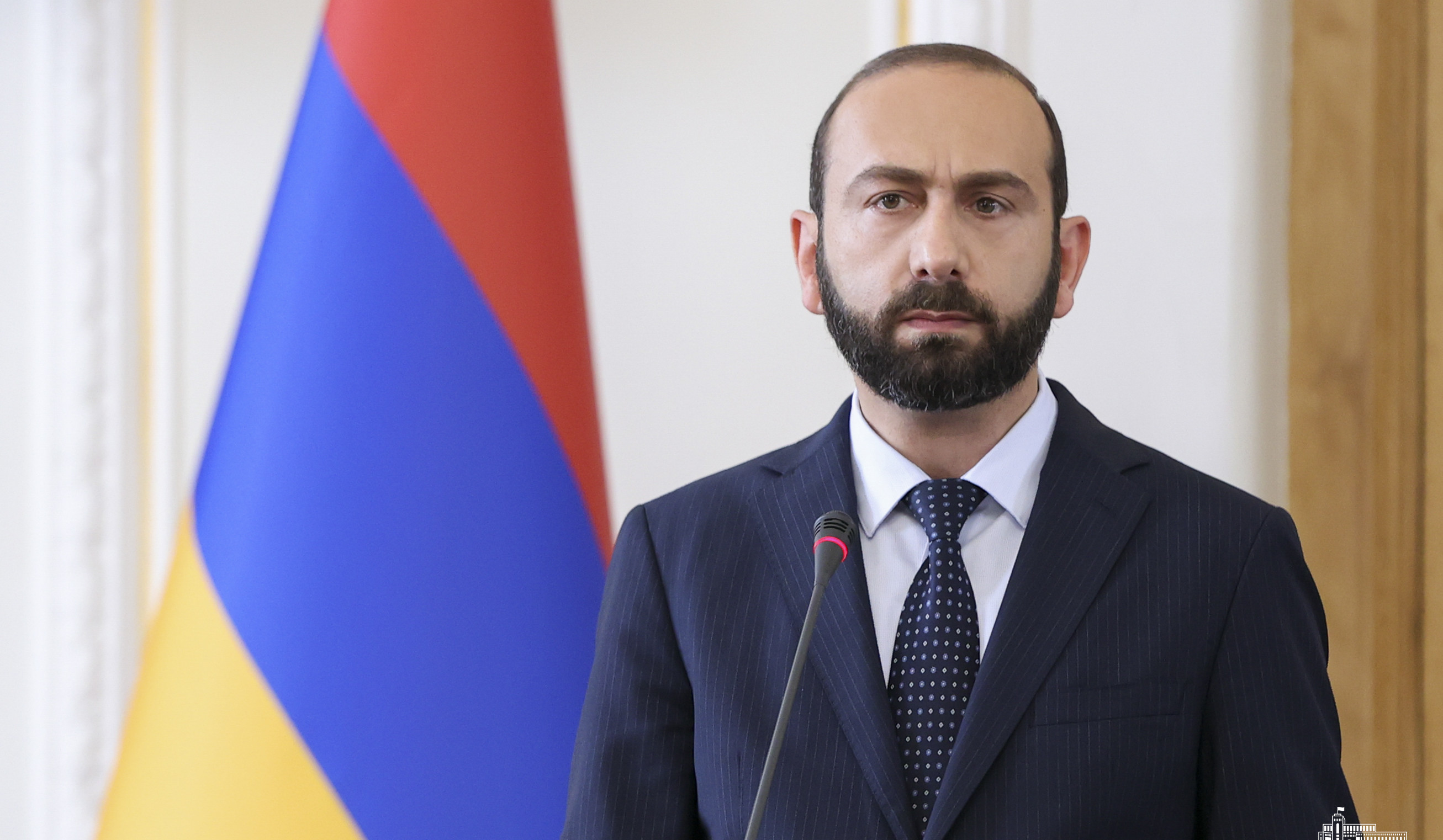 Mirzoyan Veldkampa Hollandiyanın xarici işlər naziri kimi əməkdaşlığa görə təşəkkür edib