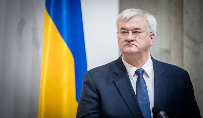 Киев призвал Венгрию не давать указаний Зеленскому