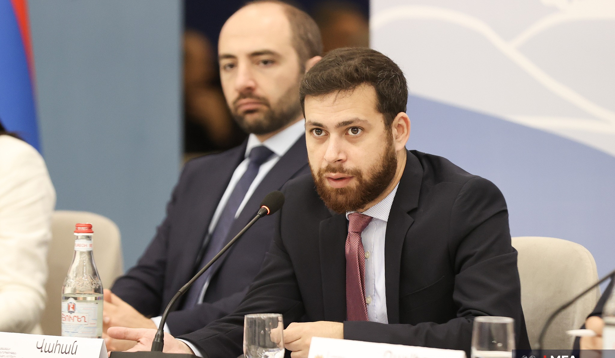 Xİ nazirinin müavini səfirlərlə görüş zamanı ABŞ ilə imzalanmış sənədlərin icrası istiqamətində aparılan işləri təqdim edib