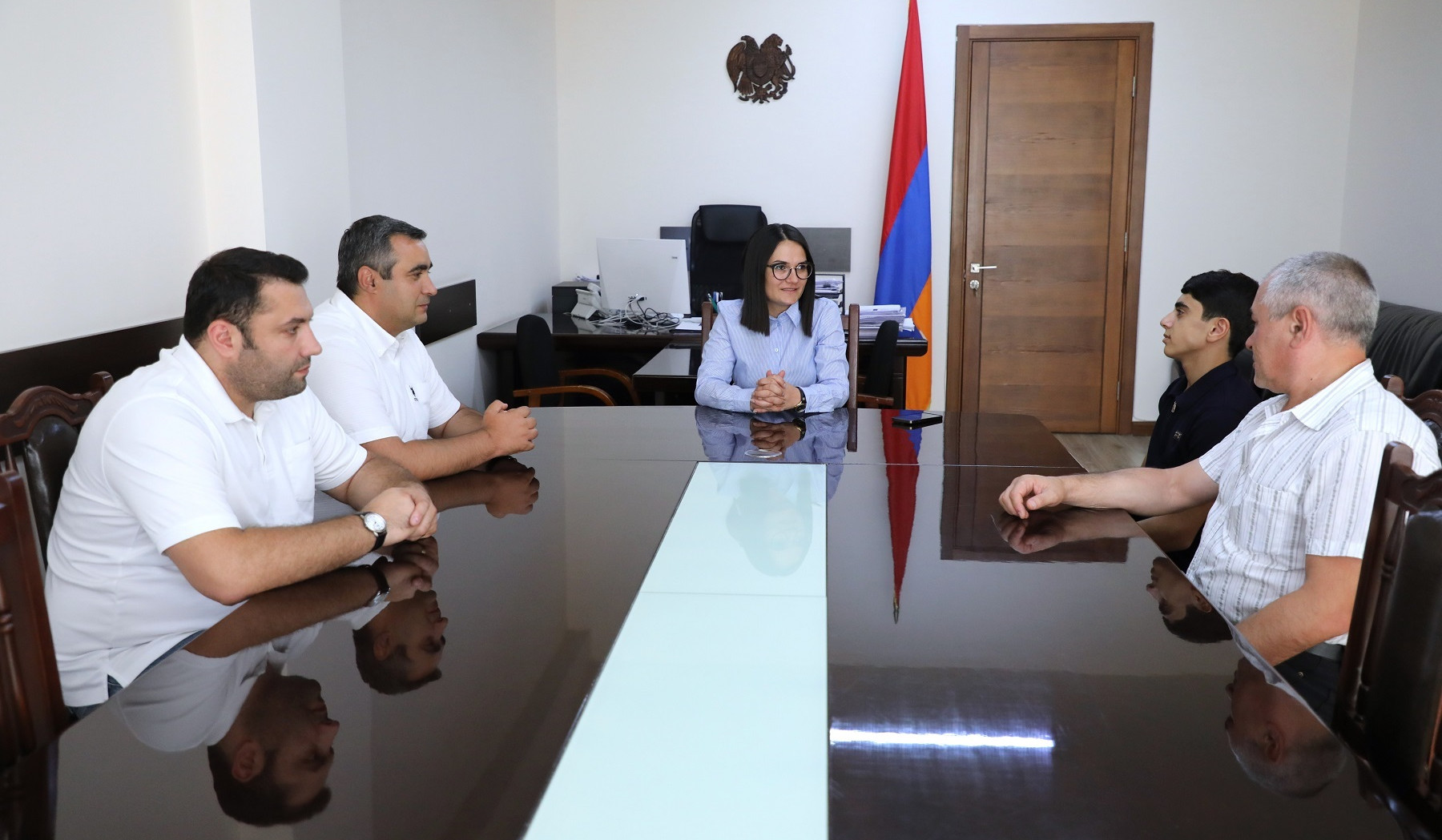 ԿԳՄՍ նախարարի տեղակալն ընդունել է Համաշխարհային համալսարանական ամառային խաղերի չեմպիոն Համլետ Մանուկյանին