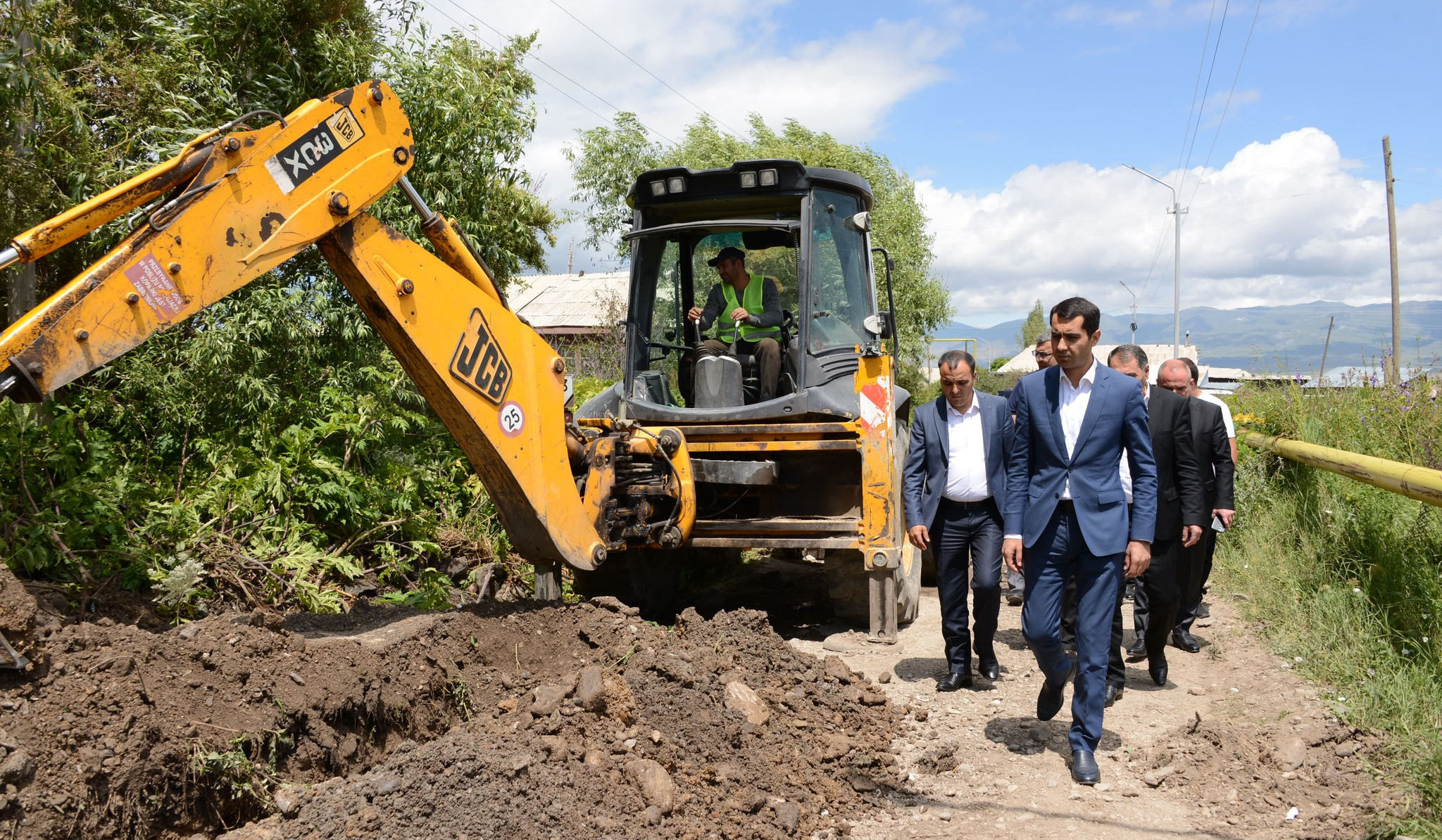 Գեղարքունիքի մարզպետը՝  մշտադիտարկում է անցկացրել Գավառ համայնքի շինհրապարակներում