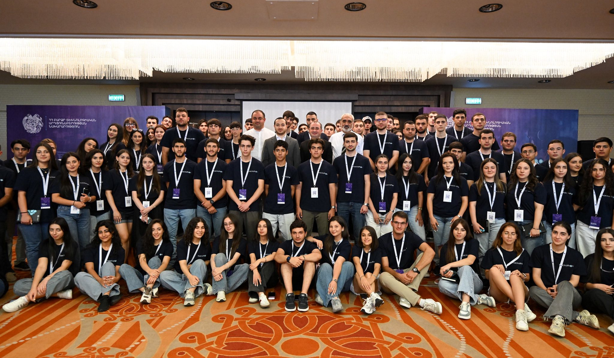 Նորարարությունը գեներացվում է հենց ուսանողության շրջանում․ ԲՏԱ նախարար Մխիթար Հայրապետյանը մասնակցել է Ուսանողական հաքաթոնի բացմանը