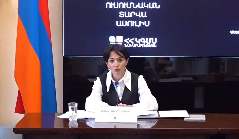 Երեք տարում տպագրել ենք ավելի քան 220 անուն դասագիրք. ԿԳՄՍ նախարար