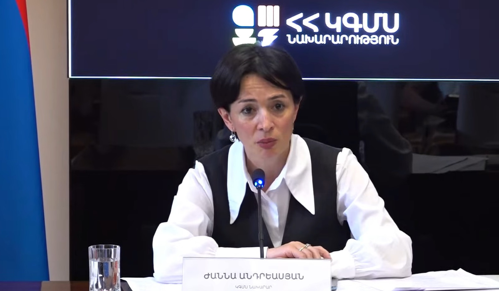 ԿԳՄՍ նախարարը զգուշացրեց՝ կրթական հաստատություններում քաղաքական քարոզչություն անողին կարող է սպառնալ ընդհուպ աշխատանքից ազատում