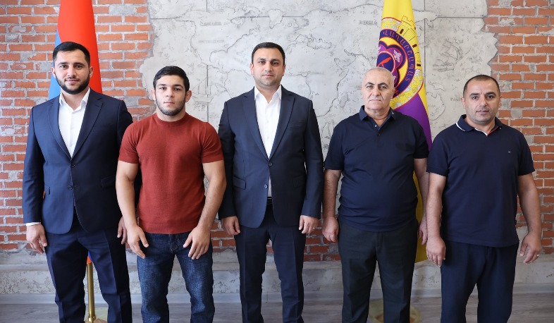 Արգիշտի Մեխակյանը հյուրընկալել է աշխարհի չեմպիոն Գասպար Տերտերյանին ու նրա մարզչին