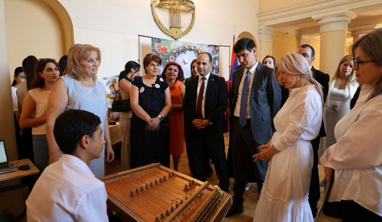 Օգոստոսյան խորհրդակցություն և «Կրթական էքսպո»՝ Արագածոտնի մարզում. մասնակցել է ԿԳՄՍ նախարարի տեղակալը