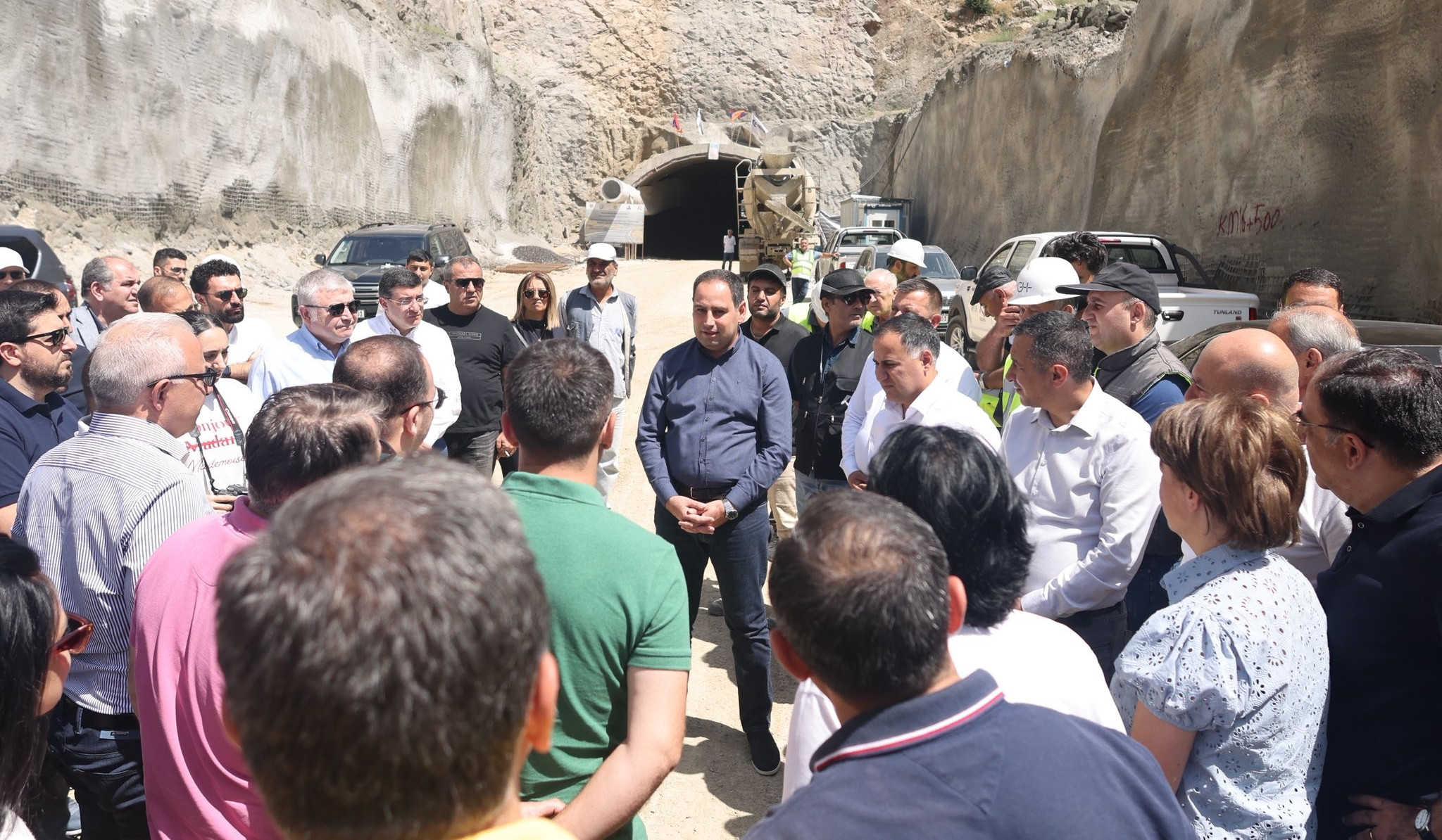 Դավիթ Խուդաթյանը ՀՀ դիվանագետներին ներկայացրել է Հյուսիս-հարավ տրանսպորտային միջանցքի հարավային հատվածում իրականացվող աշխատանքները