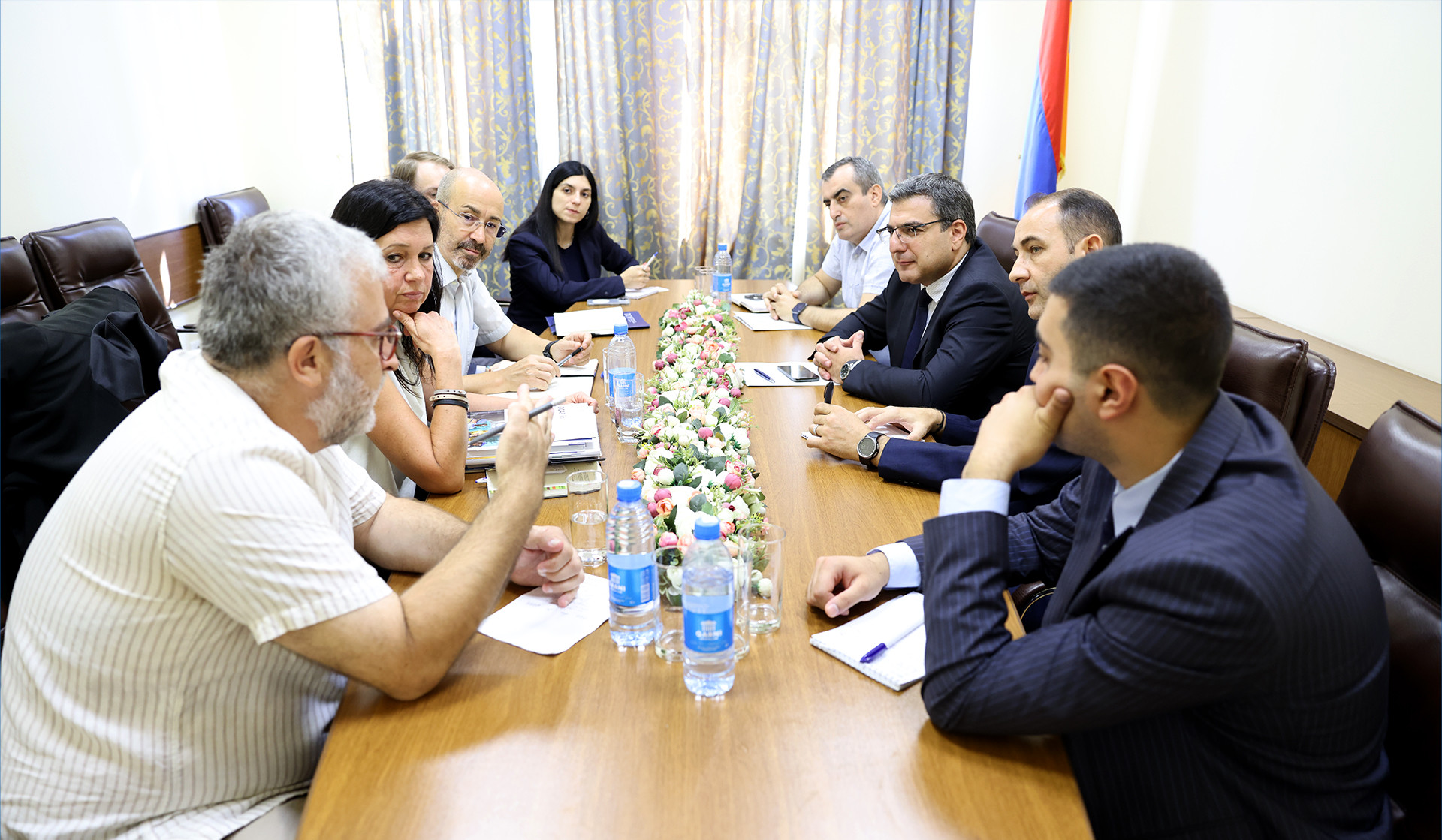 Անվտանգության ոլորտի կառավարման Ժնևյան կենտրոնի պատվիրակության հետ քննարկվել է Ոստիկանության հենասյունային ծառայությունների ձևավորումը