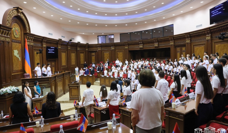 «Երիտասարդական խորհրդարանի» լիագումար նիստին հավանության արժանացած օրինագիծը կքննարկվի ԱԺ հանձնաժողովում