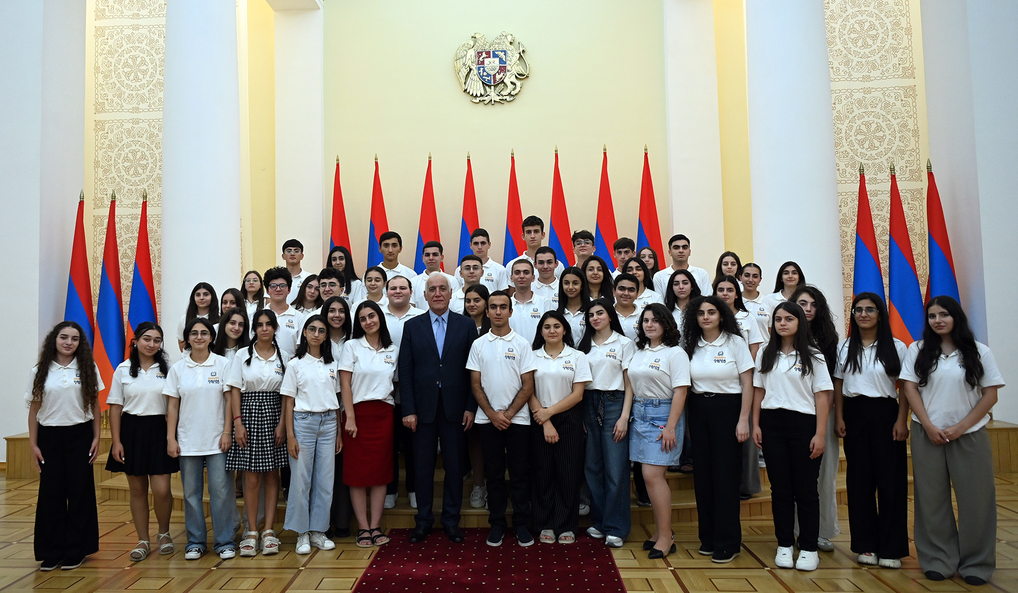 ՀՀ նախագահը ԱԺ «Ամառային դպրոցի» մասնակիցների հետ խոսել է ՀՀ ապագայի ձևավորման հենասյուների մասին