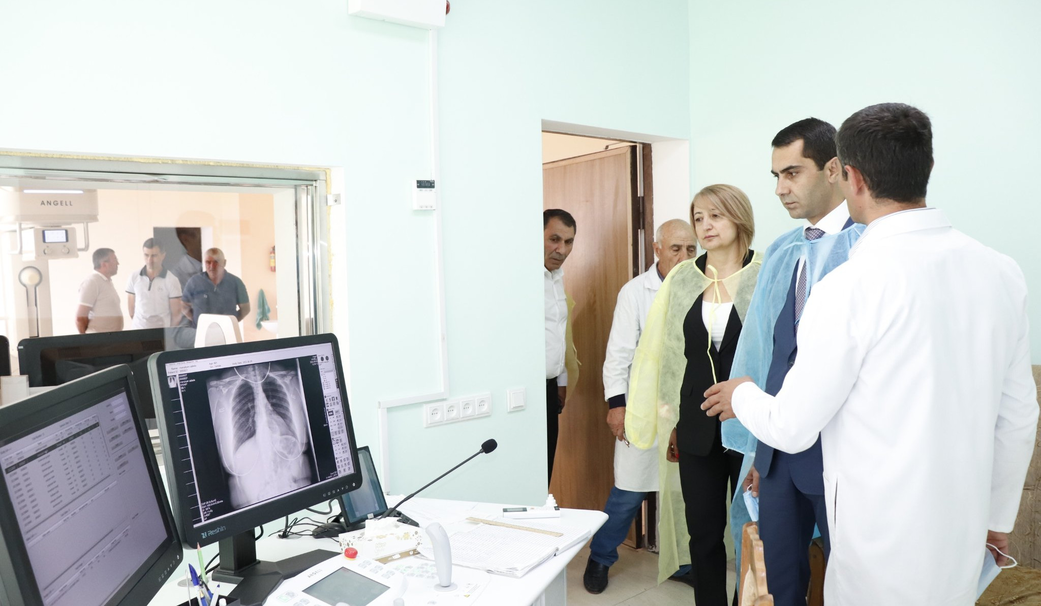 Գեղարքունիքի մարզպետն այցելել է Վարդենիսի բժշկական կենտրոն