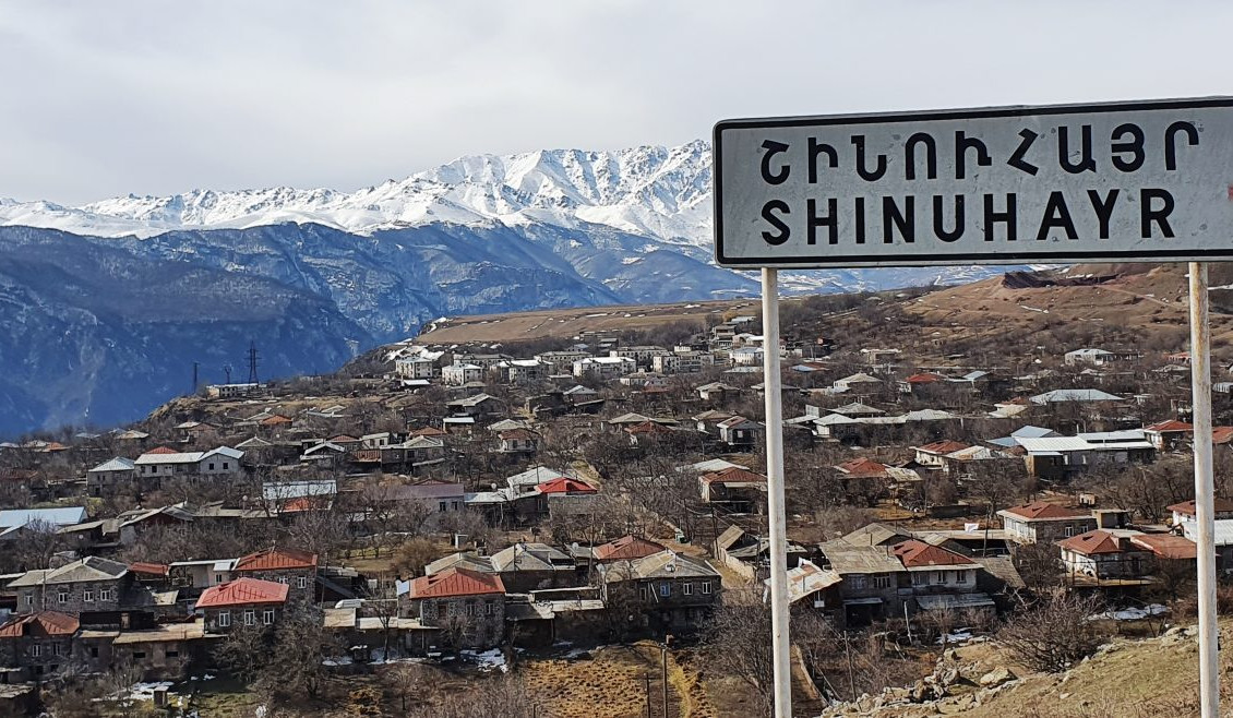 Հիմնանորոգվել և լուսավորվել է Շինուհայր բնակավայրի կենտրոնական ճանապարհը․ Դավիթ Խուդաթյան