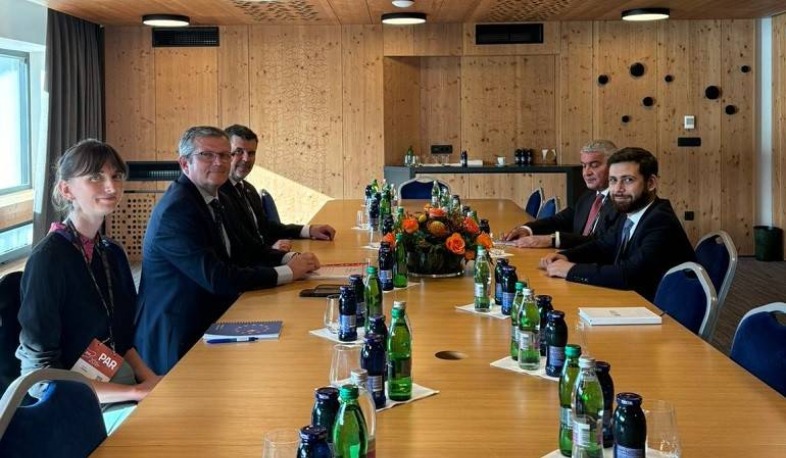 Վահան Կոստանյանն ու Լեհաստանի ԱԳՆ պետքարտուղարը մտքեր են փոխանակել Հայաստան-ԵՄ գործընկերության խորացման ուղղությամբ