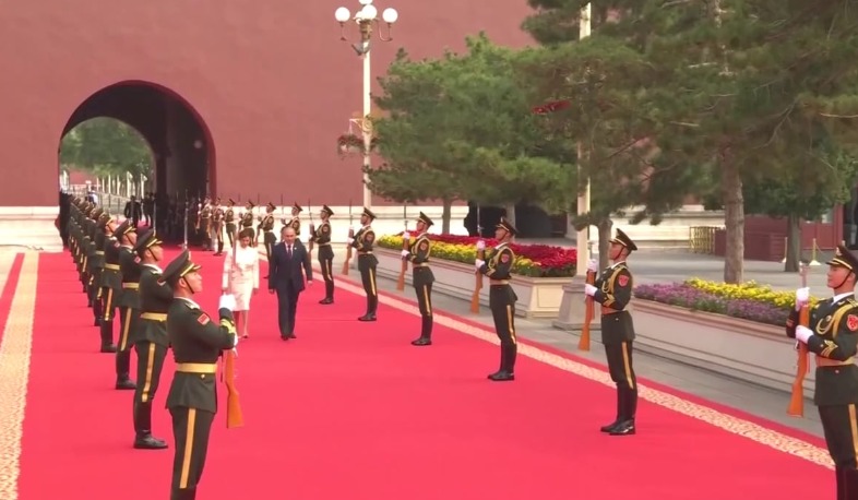 Նիկոլ Փաշինյանն ու Աննա Հակոբյանը Պեկինում մասնակցել են Երկրորդ համաշխարհային պատերազմի ավարտի 80-ամյակին նվիրված հանդիսավոր շքերթին