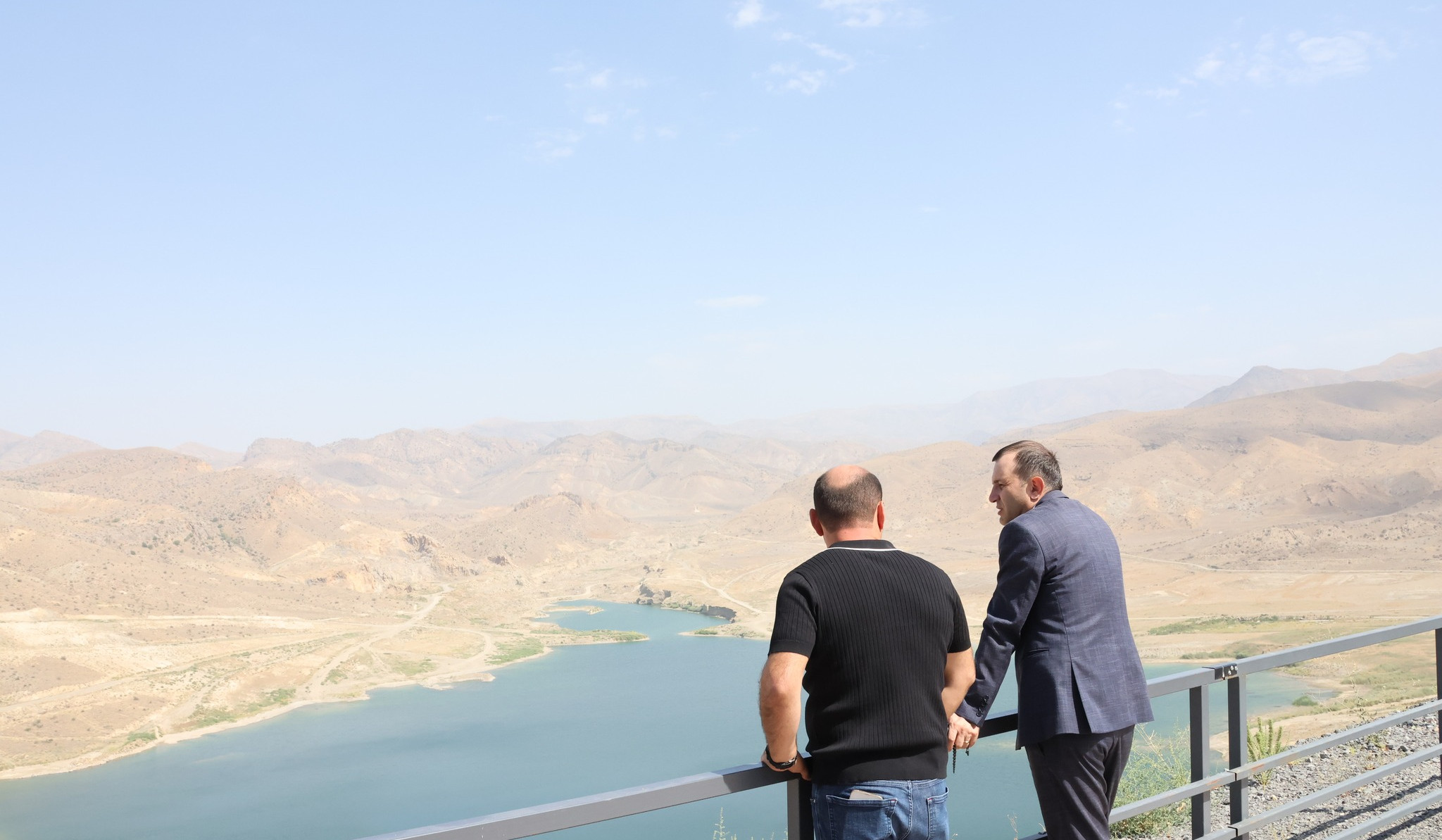 ԲԸՏՄ ղեկավարն այցելել է Վեդու ջրամբար և FPWC-ի Ուրցաձորի կենդանիների ապաստարան