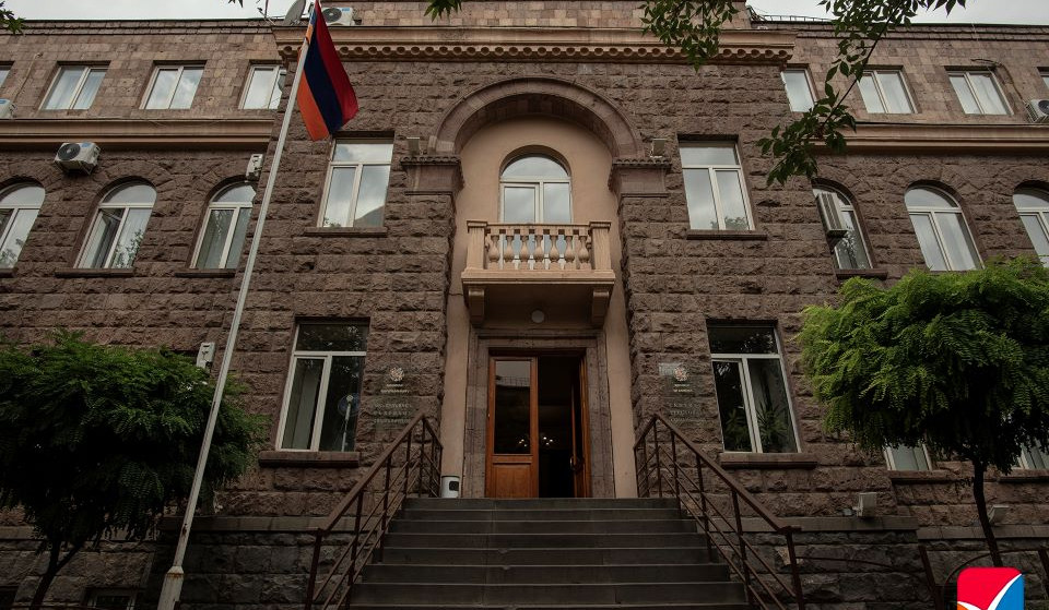 Արեն Մկրտչյանի մանդատը տրվել է Վանիկ Օհանյանին