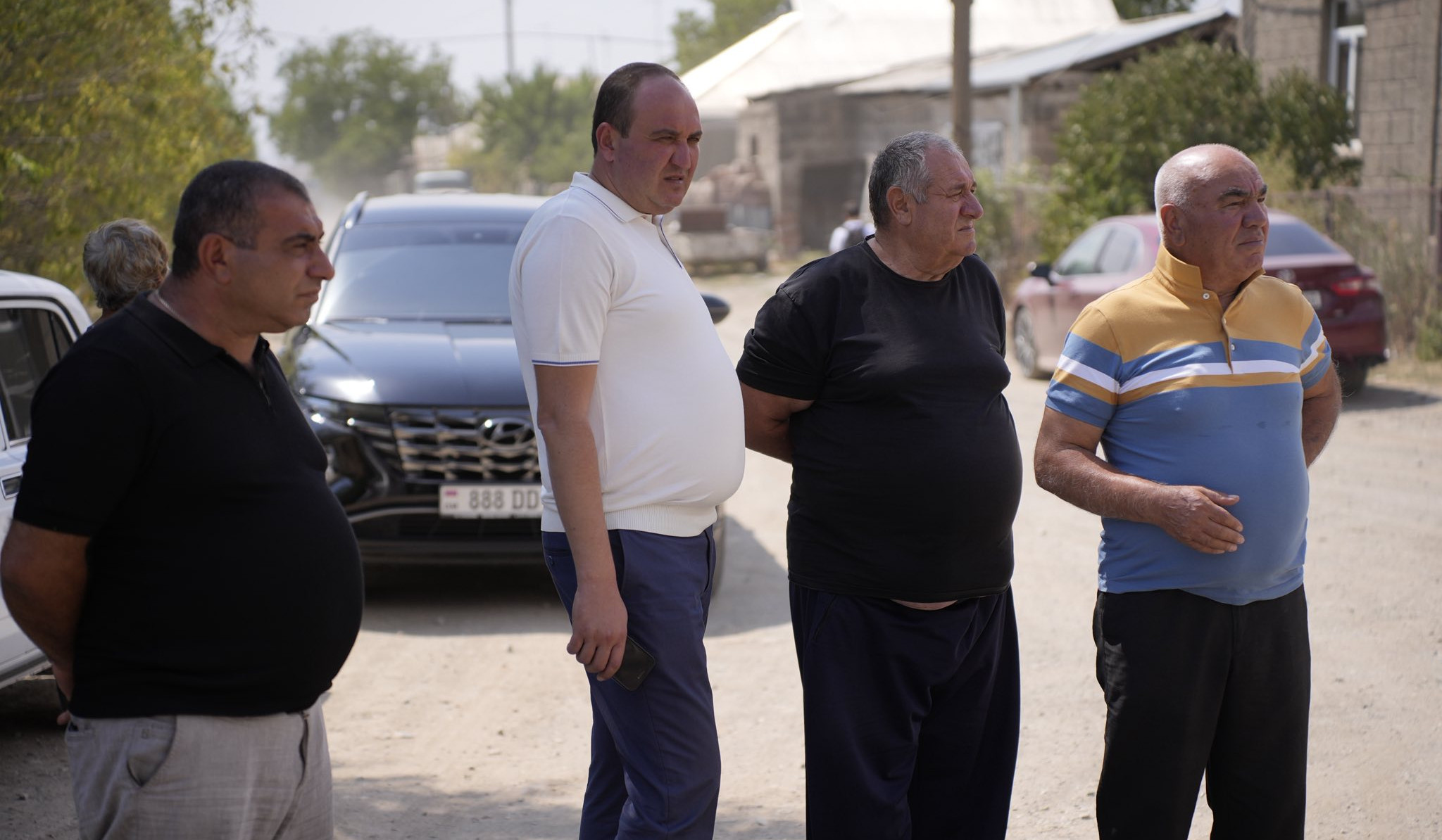 Շիրակի մարզի Մարմաշեն բնակավայրում  կատարվում են փողոցների  բարեկարգման աշխատանքներ