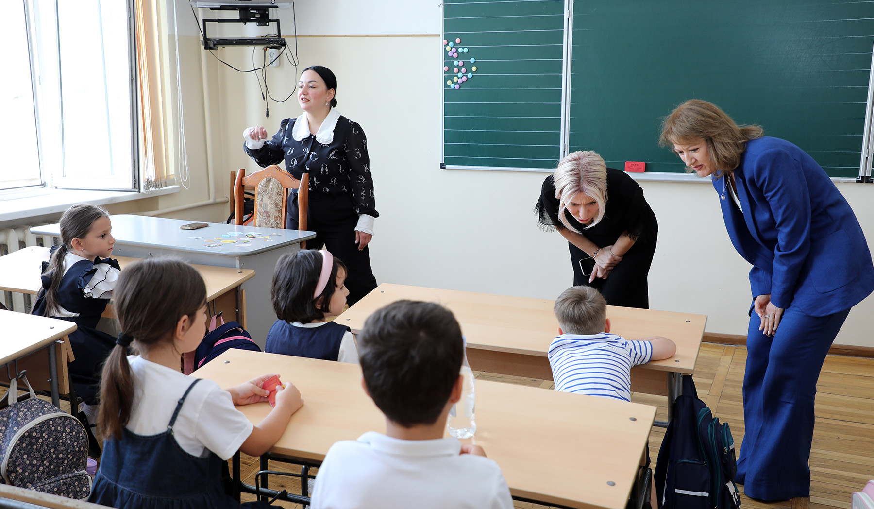 Արաքսիա Սվաջյանն այցելել է կրթական մի շարք հաստատություններ