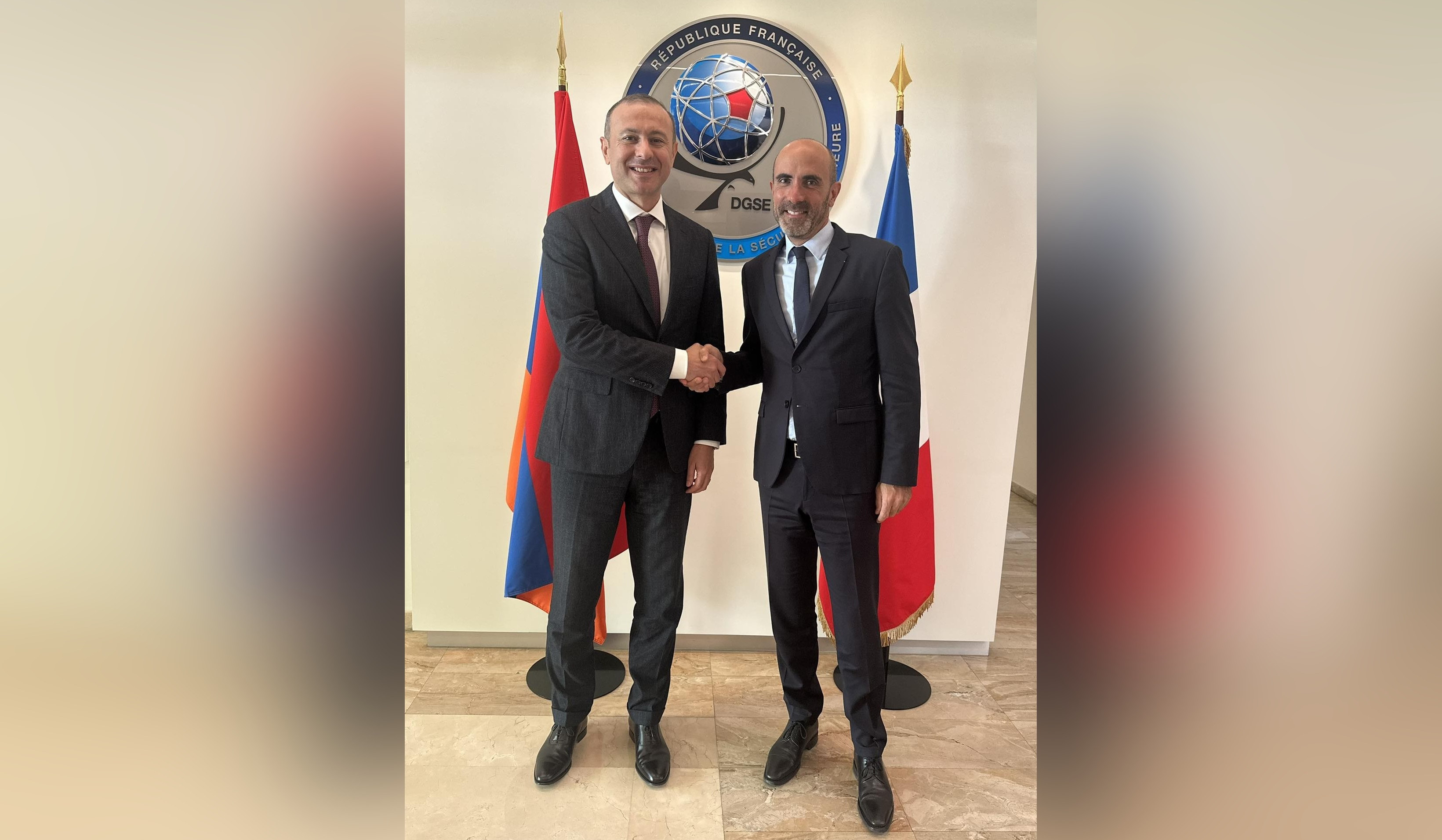 ՀՀ ԱԽ քարտուղարը և Ֆրանսիայի արտաքին հետախուզության ղեկավարը քննարկել են երկկողմ հետաքրքրություն ներկայացնող հարցեր