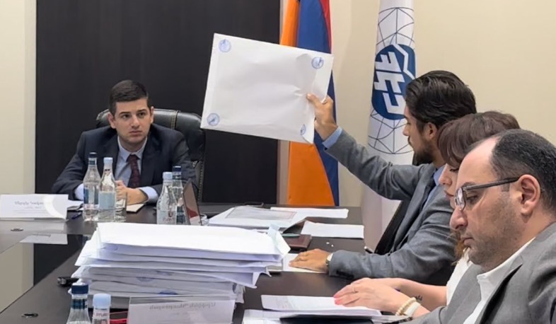 «ՀԷՑ»-ում տեղի է ունեցել նախագծային ծառայությունների ձեռքբերման մրցույթին ներկայացված հայտերի հրապարակային բացման գործընթացը