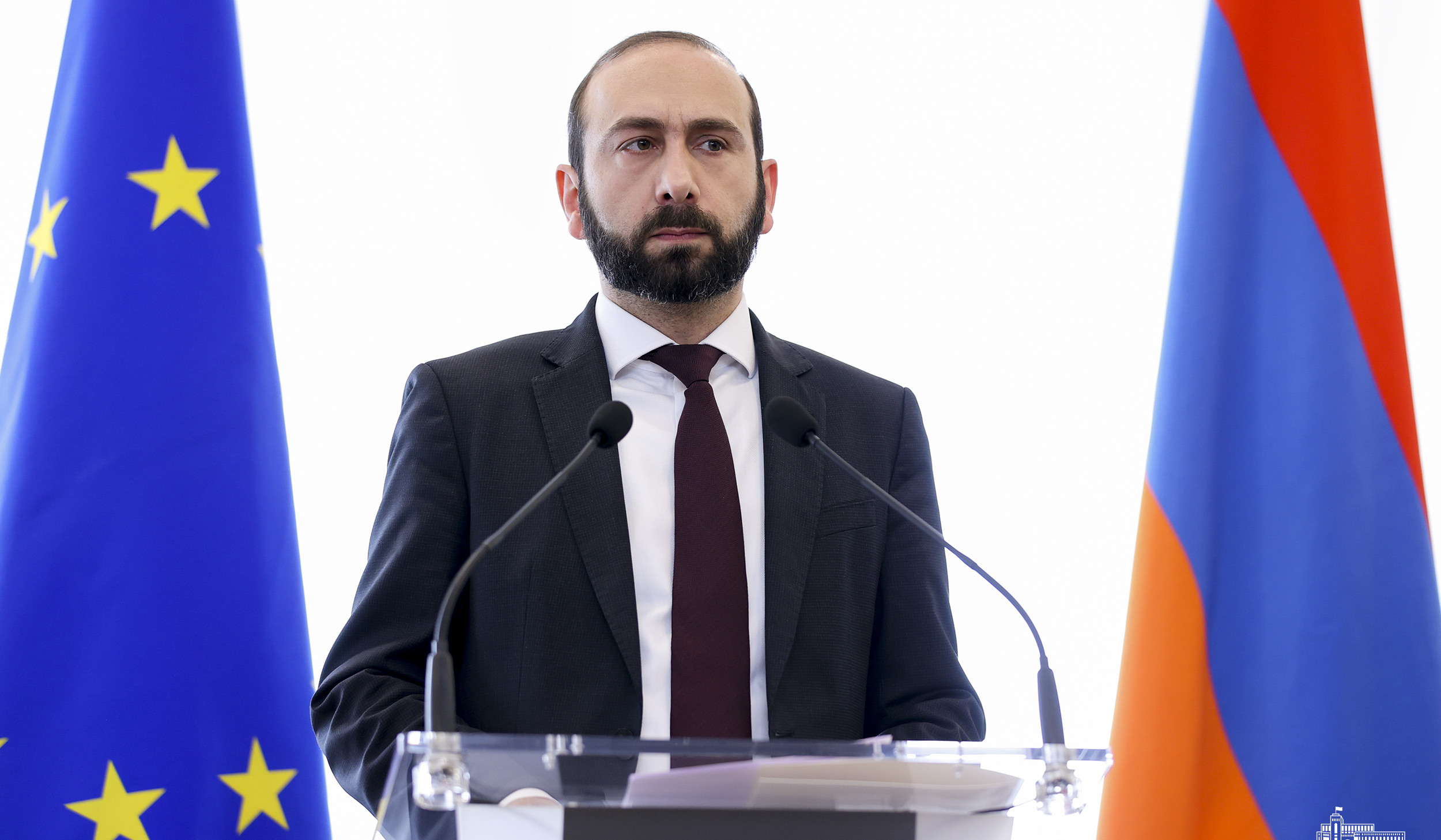 Mirzoyan extends congratulations to David van Weel, new Dutch Foreign Minister