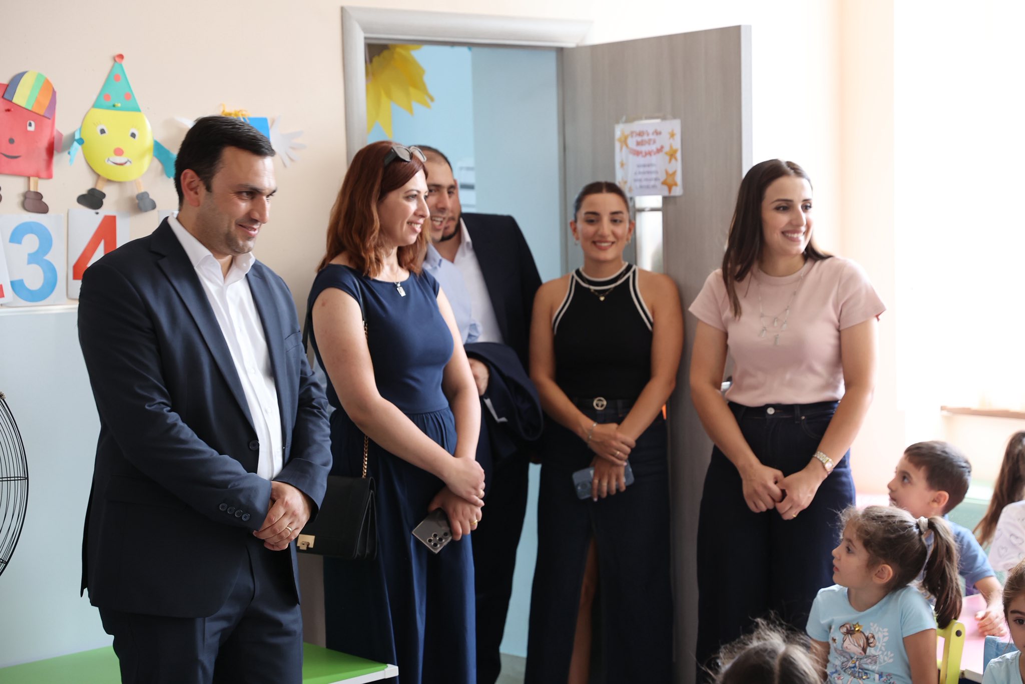 Վաղարշապատ համայնքի ղեկավարի պաշտոնակատարն այցելել է համայնքի մի շարք մանկապարտեզներ