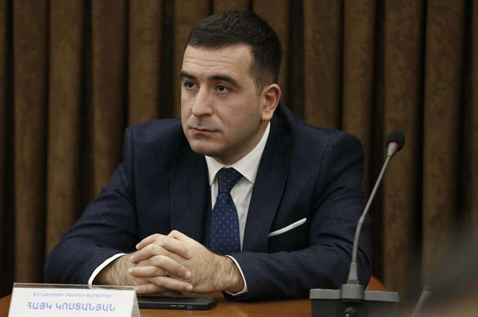 Պնդումները, թե քաղաքապետարանը 150 միլիոն դրամ է վատնել նիստերի դահլիճի վերանորոգման համար, չեն համապատասխանում իրականությանը․ Կոստանյան