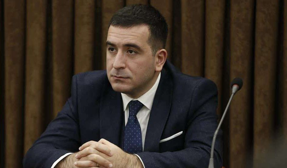 Պնդումները, թե  քաղաքապետարանը 150 միլիոն դրամ է վատնել նիստերի դահլիճի վերանորոգման համար, չեն համապատասխանում իրականությանը․ Կոստանյան