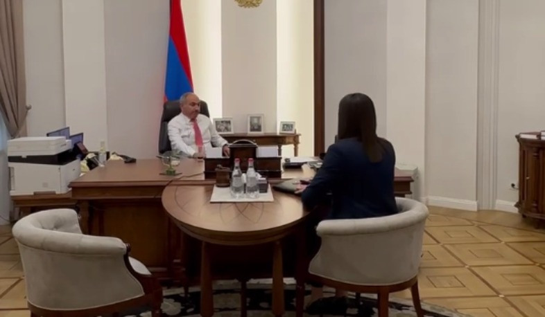 Վարչապետն աշխատանքային հանդիպում է ունեցել ՆԳ նախարարի հետ