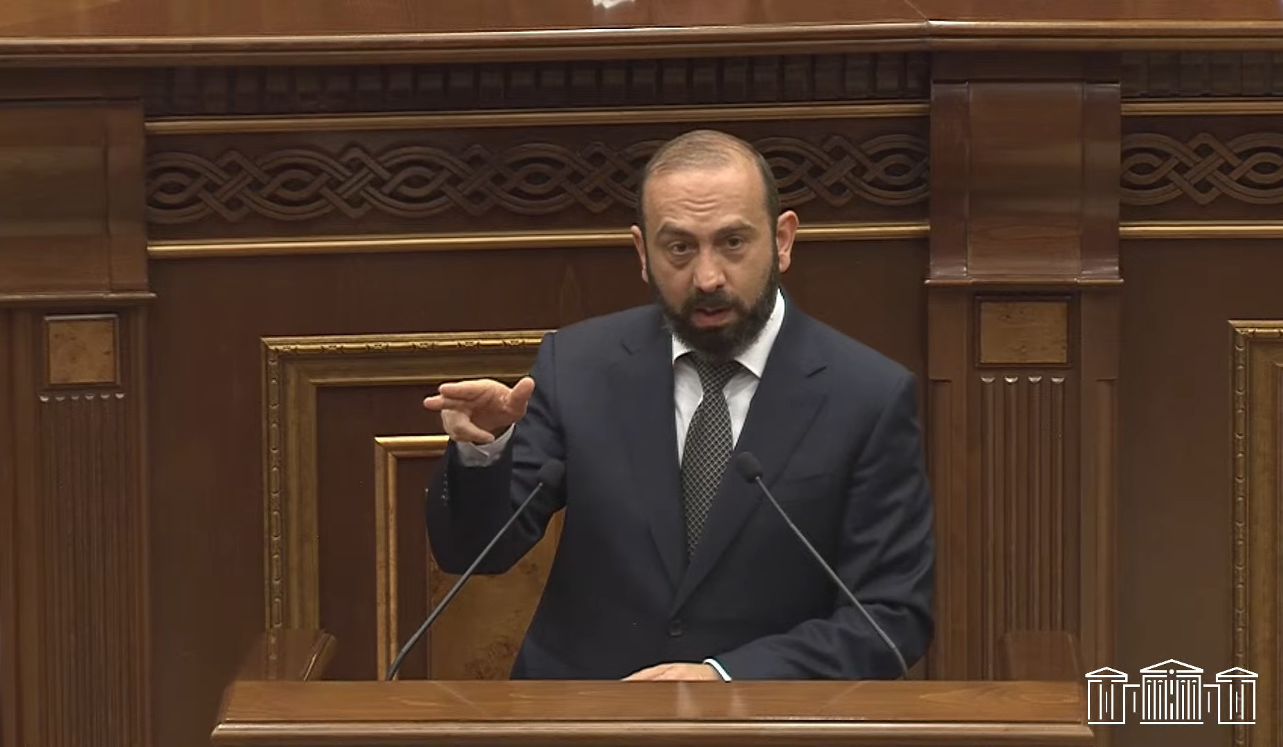 Предполагаем, что ускорятся контакты, которые сегодня уже есть, с нашими американскими партнерами: Мирзоян