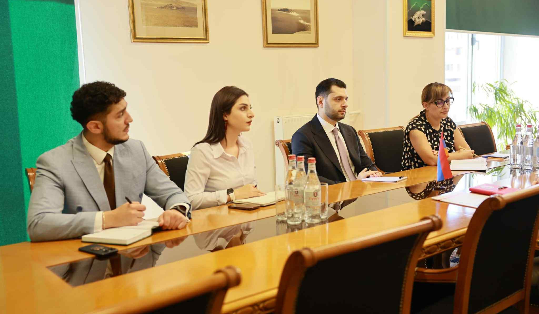 ՇՄ նախարարը և Հայկական Կարմիր խաչի ընկերության ներկայացուցիչները քննարկել են ՀՀ-ում կայանալիք COP17 համաժողովի հետ կապված հարցեր