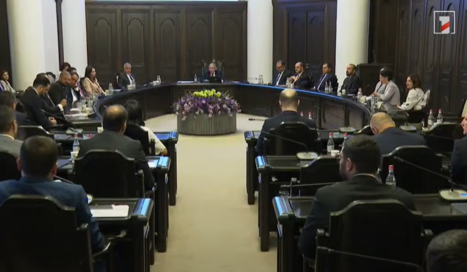 Կկառուցվեն Վախթանգ Դարչինյանի, Յուրի Սարգսյանի և Ստեփան Սարգսյանի անվան մարզադպրոցներ