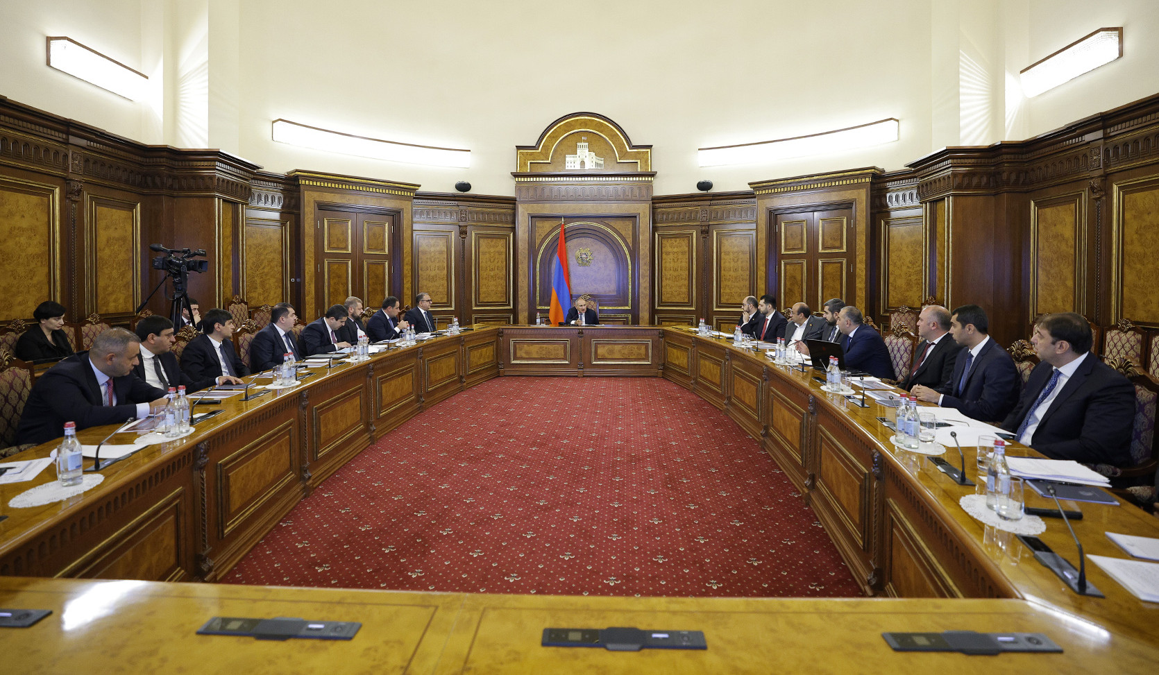 Վարչապետի գլխավորությամբ քննարկվել են ջրային ոլորտին վերաբերող հարցեր