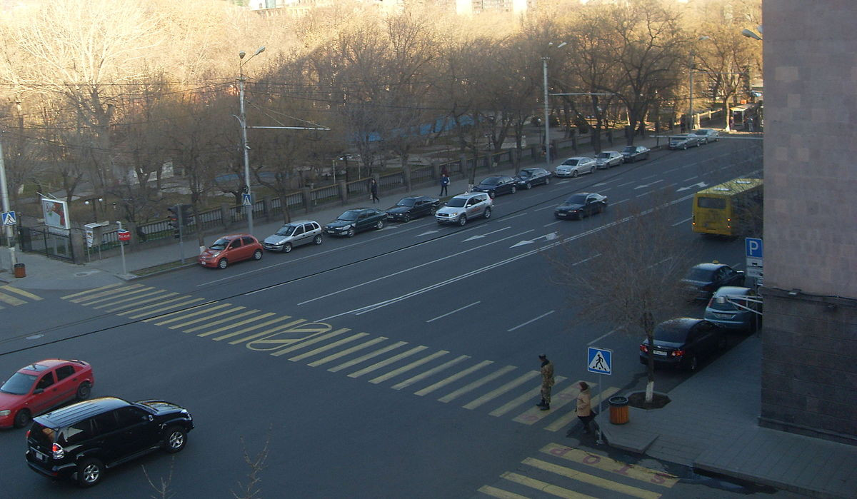 Սեպտեմբերի 13-ից Տերյան-Արամի խաչմերուկից դեպի Տերյան-Պուշկին խաչմերուկի երթևեկելի գոտու ձախ կողմում կարգելվի մեքենաների կանգառը