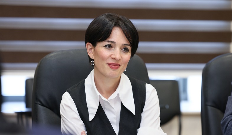 Այբբենարանում Մաշտոցը չկա պնդումը կեղծ է. ԿԳՄՍ նախարար