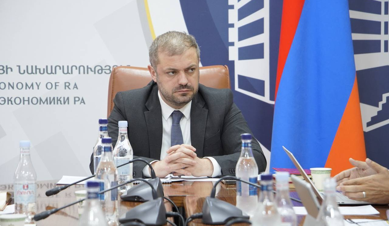 Գևորգ Պապոյանի գլխավորությամբ տեղի է ունեցել կառուցապատողների աշխատանքային խմբի հերթական նիստը