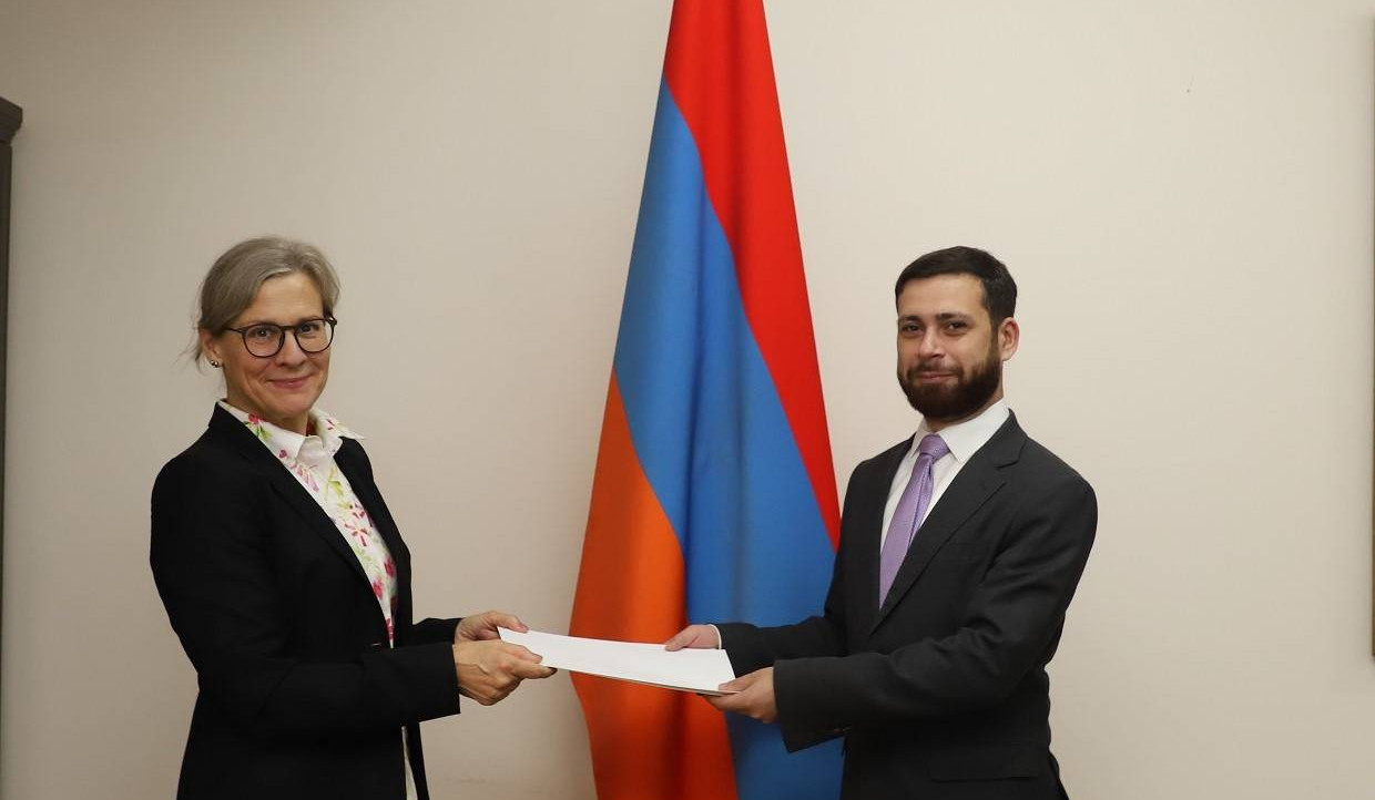 Շվեդիայի Թագավորության նորանշանակ դեսպանն իր հավատարմագրերի պատճենն է հանձնել ՀՀ ԱԳ նախարարի տեղակալին