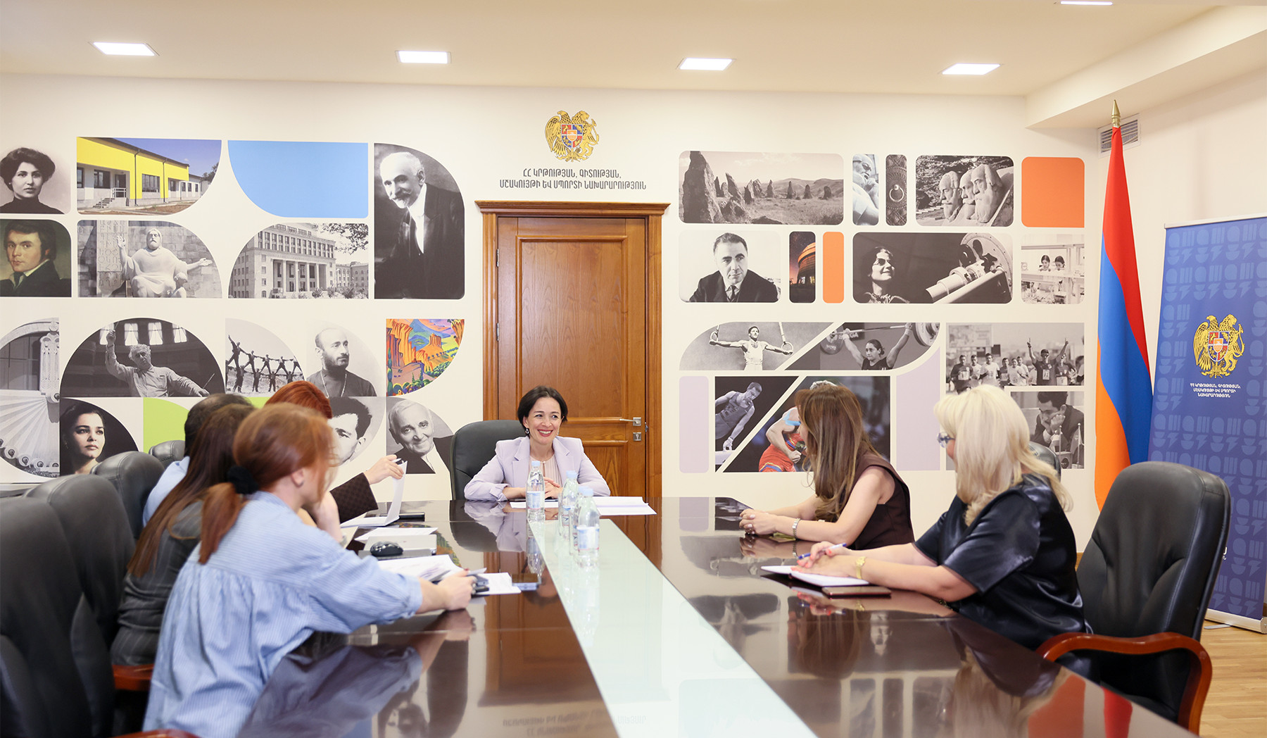 Տարեցտարի թեստային առաջադրանքները բարելավվում են. ԿԳՄՍ նախարարը՝ ուսուցիչների հետ հանդիպմանը