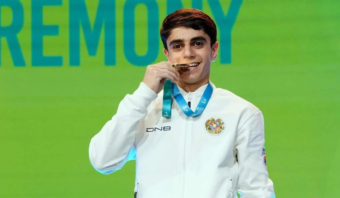 World challenge cup-ում Համլետ Մանուկյանը նժույգ թափեր մարզագործիքի վրա կատարեց նոր տարր, որը պաշտոնապես կանվանվի «Մանուկյան»