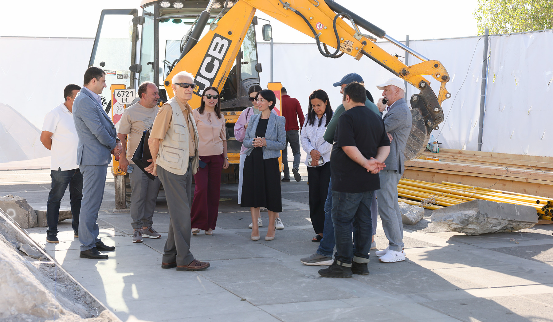 ԿԳՄՍ նախարարն այցելել է Հայոց ցեղասպանության հուշահամալիր, ծանոթացել տարածքում իրականացվող հիմնանորոգման աշխատանքների ընթացքին