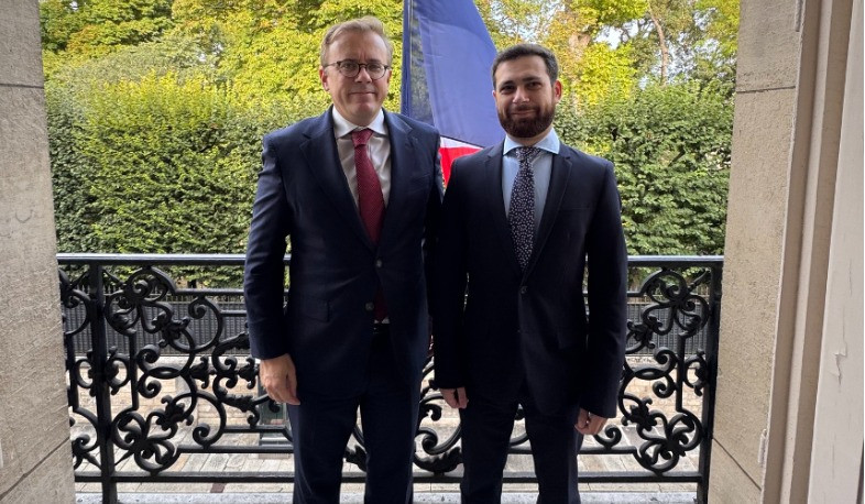 ՀՀ ԱԳ փոխնախարարը  Ֆրանսիայի նախագահի խորհրդականին է ներկայացրել օգոստոսի 8-ին ձեռք բերված պայմանավորվածությունները