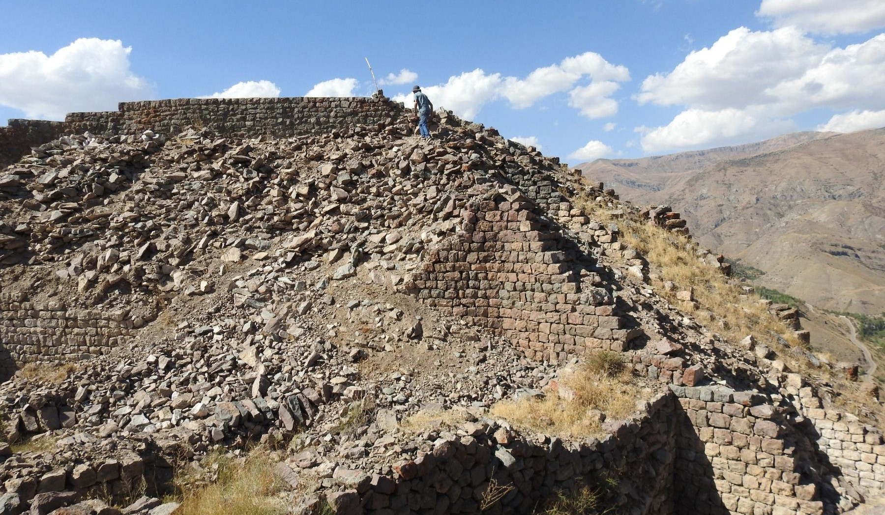 Մշտադիտարկում Վայոց ձորի մարզի հուշարձաններում