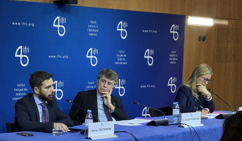 Վահան Կոստանյանը կլոր-սեղան քննարկմանը ներկայացրել է Հայաստանի արտաքին քաղաքական առաջնահերթությունները