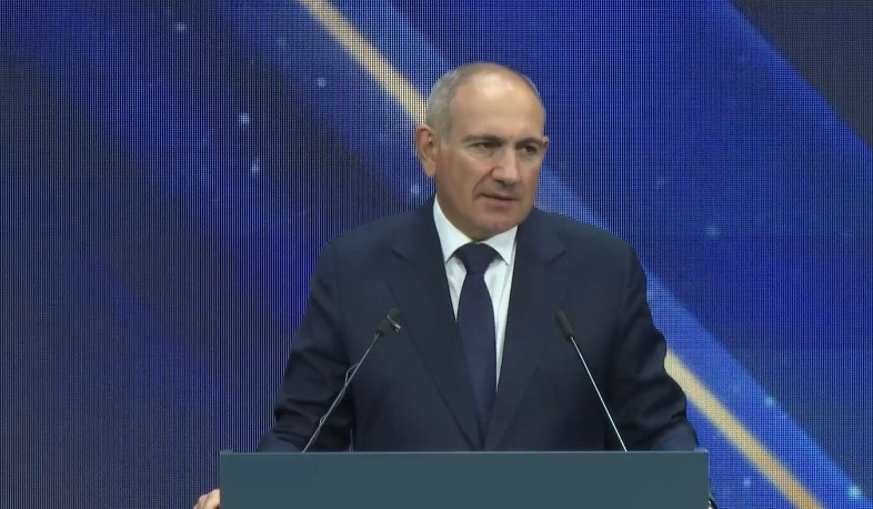 Հայ առաքելական եկեղեցին պետք է վերադառնա իր պետականամետ ծիրին, ինչը հնարավոր չէ առանց վեհարանը Կտրիճ Ներսիսյանից ազատելու. վարչապետ