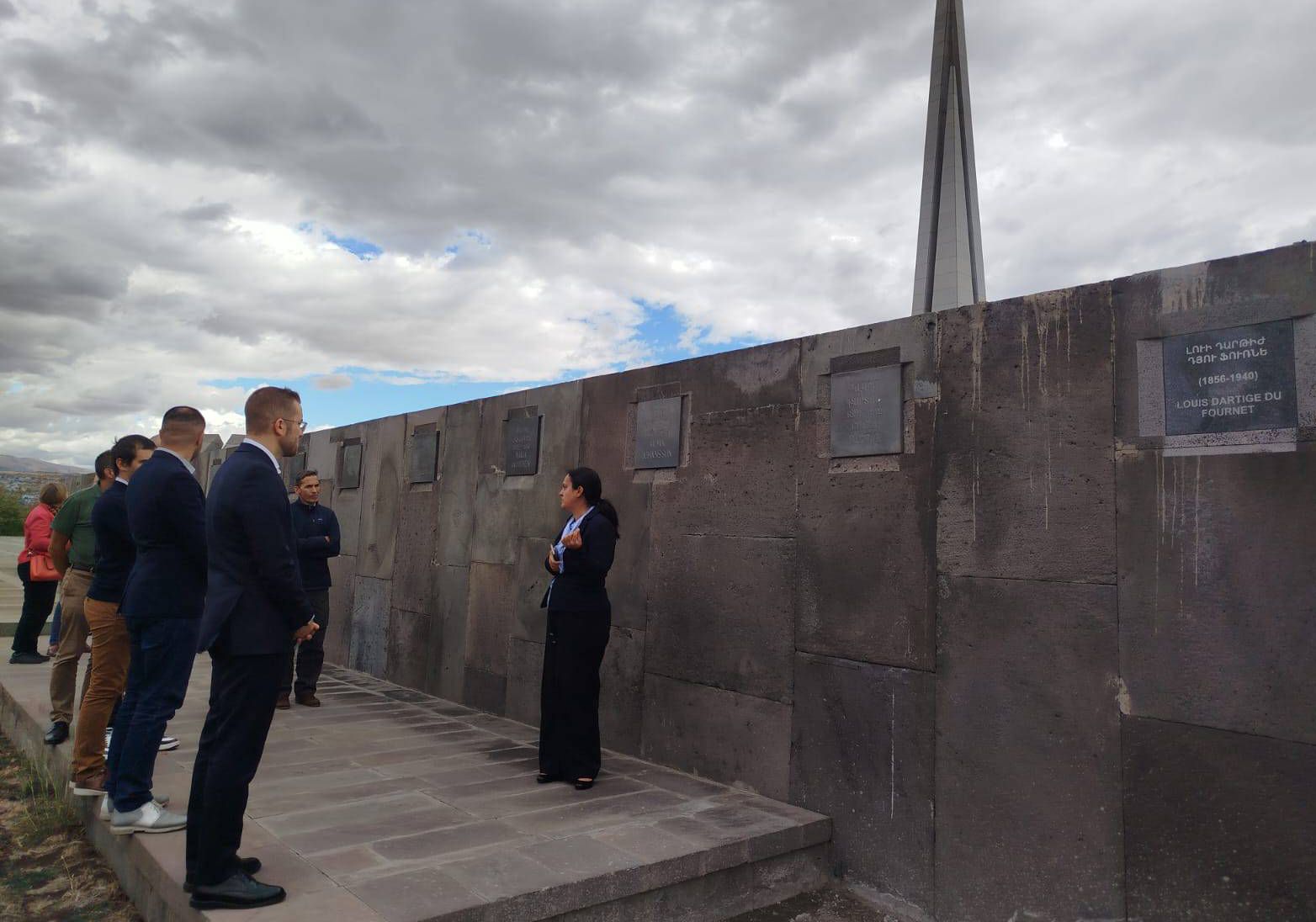 ՀՀ-ում Ֆրանսիայի դեսպանատան պաշտպանության առաքելությունն այցելել է Հայոց ցեղասպանության հուշահամալիր