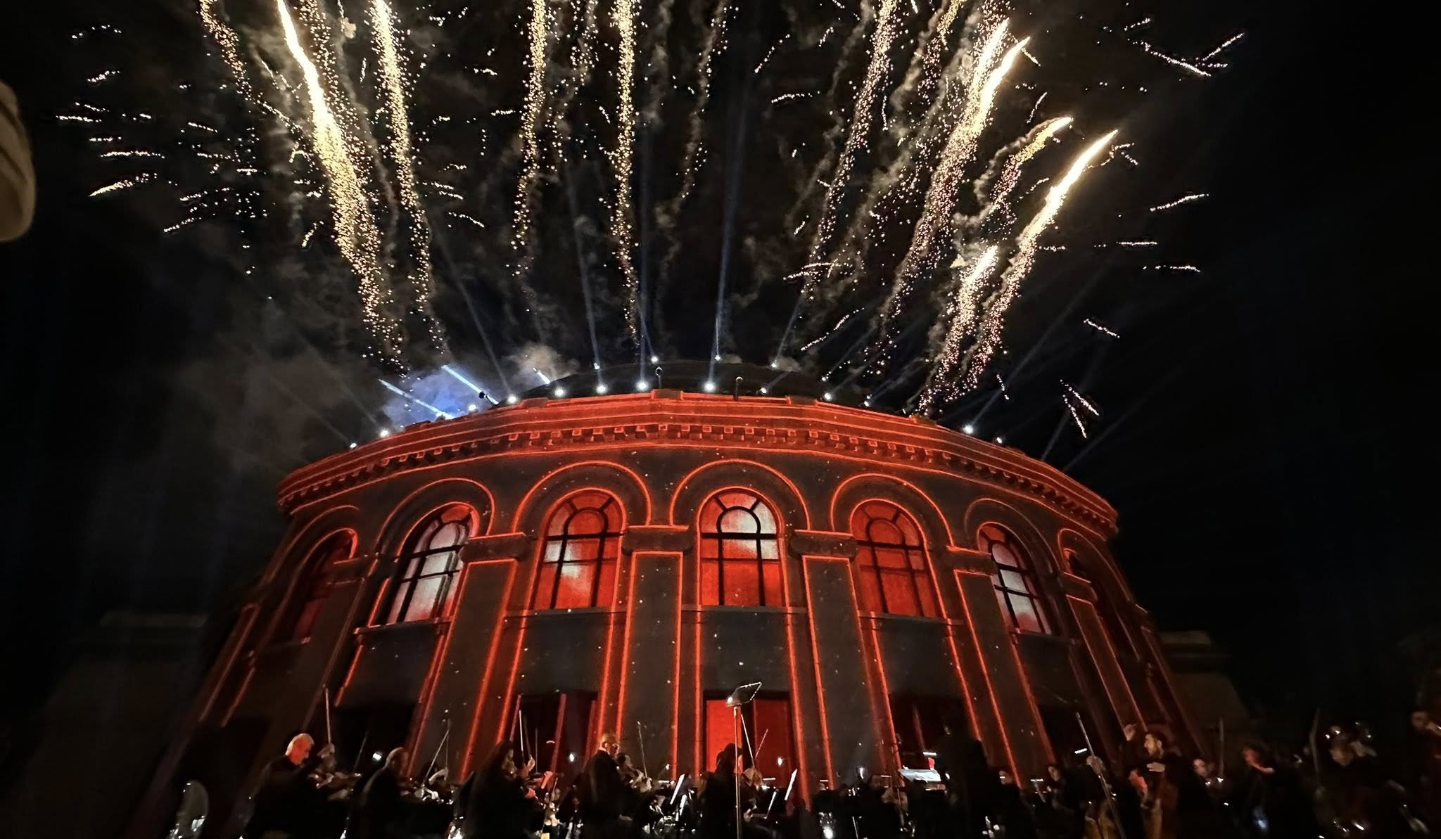 Օպերայի շենքը տասնամյակներ շարունակ անփայլ ու անտեսված էր, բայց այսուհետ վառվելու է արվեստին արժանի լույսերով. Ավինյան