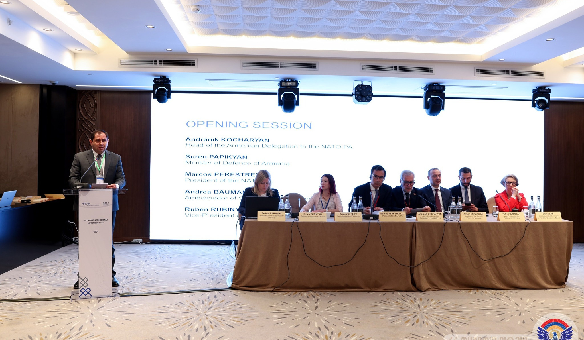 Suren Papikyan Ermənistanda keçirilən NATO Parlament Assambleyasının seminarında iştirak edib