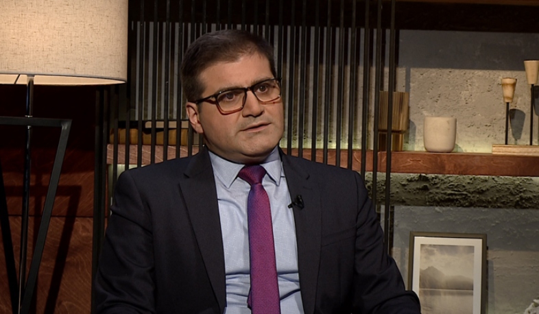 Բաքվի դատարանի միջանցքով նրանք փորձում են խարխլել Հայաստանի պետականության ինստիտուցիոնալ հիմքերը․ Արման Բաբաջանյան