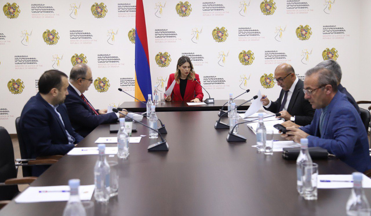 Մեկնարկել է Սահմանադրական բարեփոխումների խորհրդի նիստը